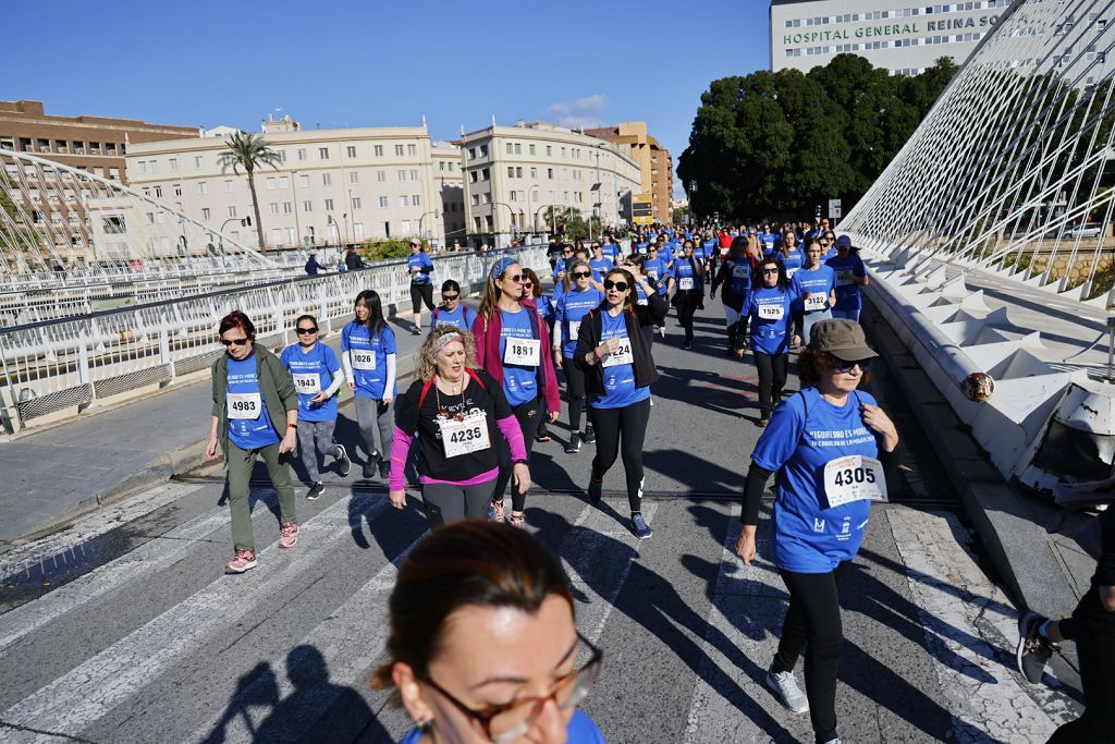 Imágenes del recorrido de la Carrera de la Mujer: avenida Pío Baroja y puente del Reina Sofía (I)