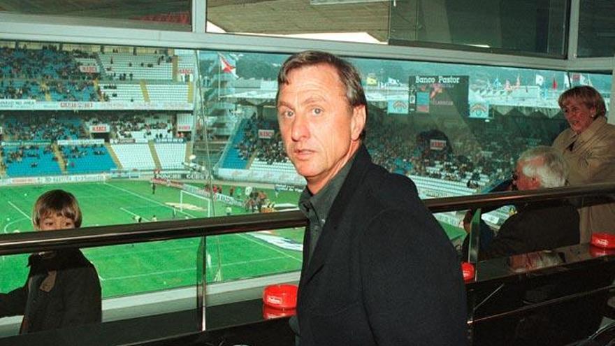 Johan Cruyff, en un palco de Balaídos // CAMESELLE