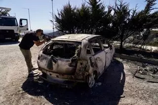 El incendio forestal en Benahavís cerca varias urbanizaciones