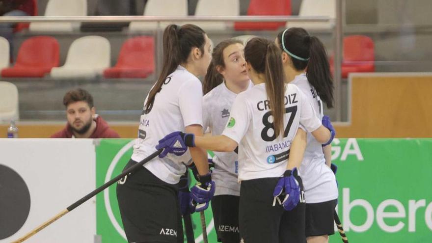 Las jugadoras del HC Coruña celebrando un gol. |  // IAGO LÓPEZ