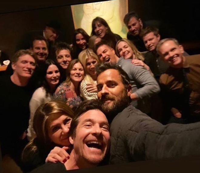 Jennifer Aniston y Justin Theroux en la cena de 'Friendsgiving'