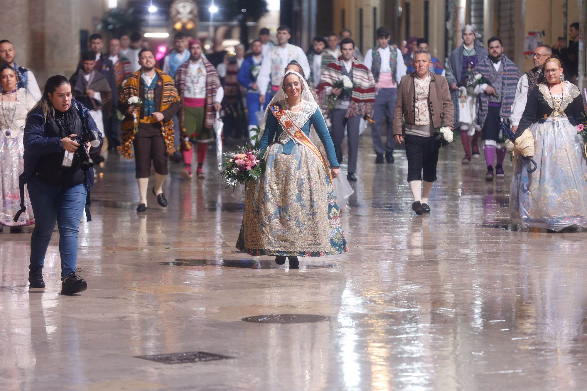 Falleras Mayores en la Ofrenda 2025. Día 18 (2/3)