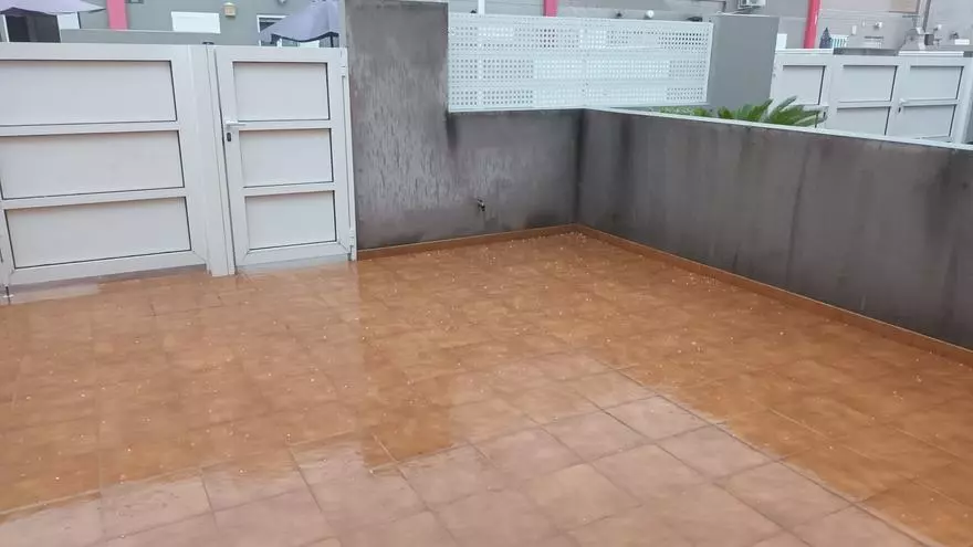Vídeo: "Canicas" de granizo en Almassora