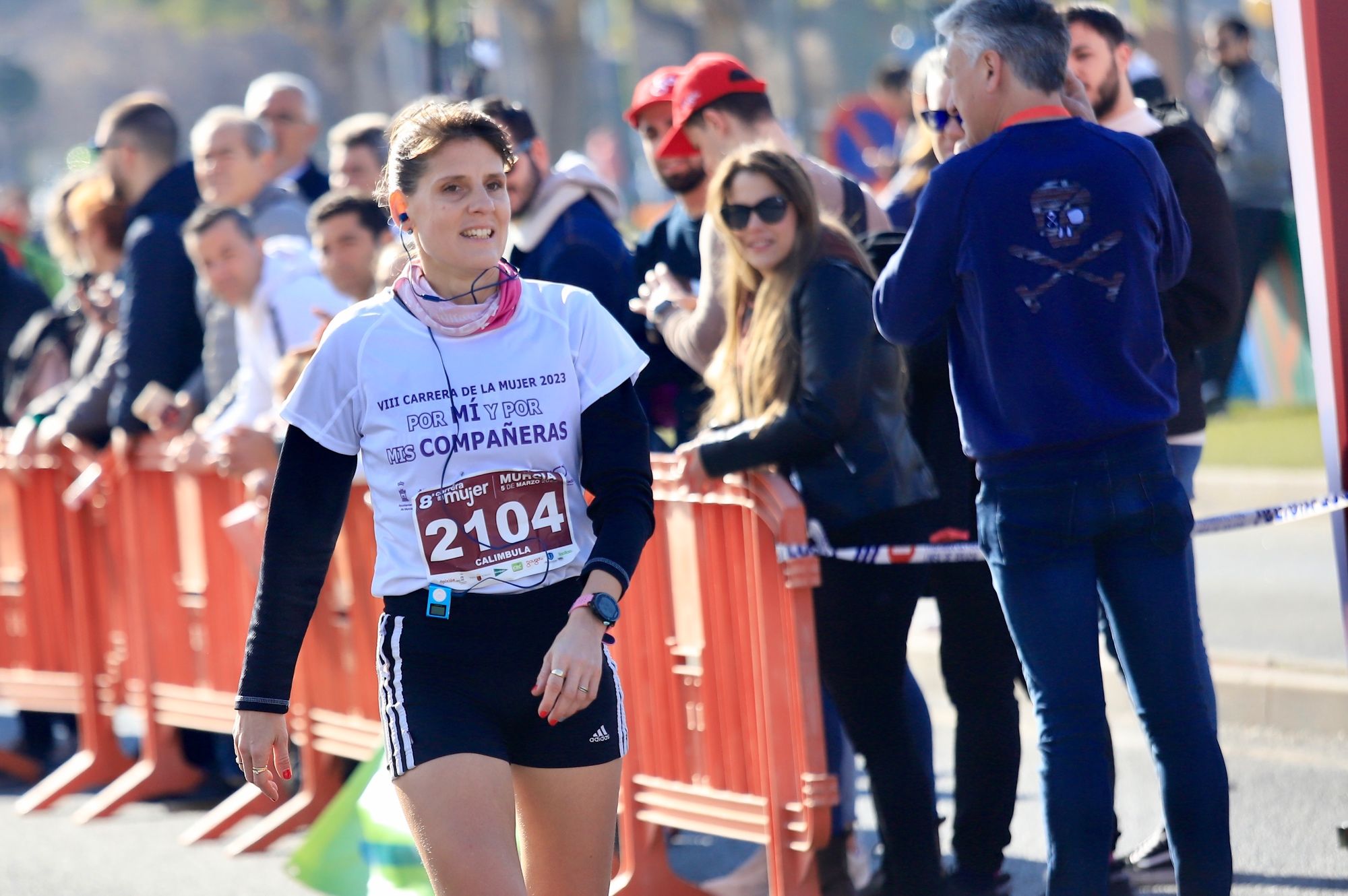 La salida y el recorrido de la Carrera de la Mujer 'inmortalizados' en imágenes