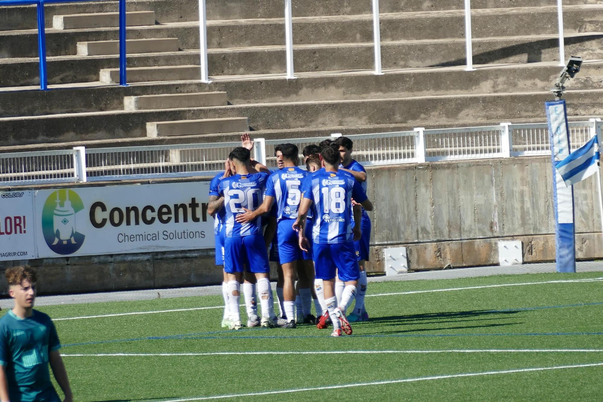 Eufòria al Figueres celebrant l'accés a la promoció d’ascens a Tercera RFEF