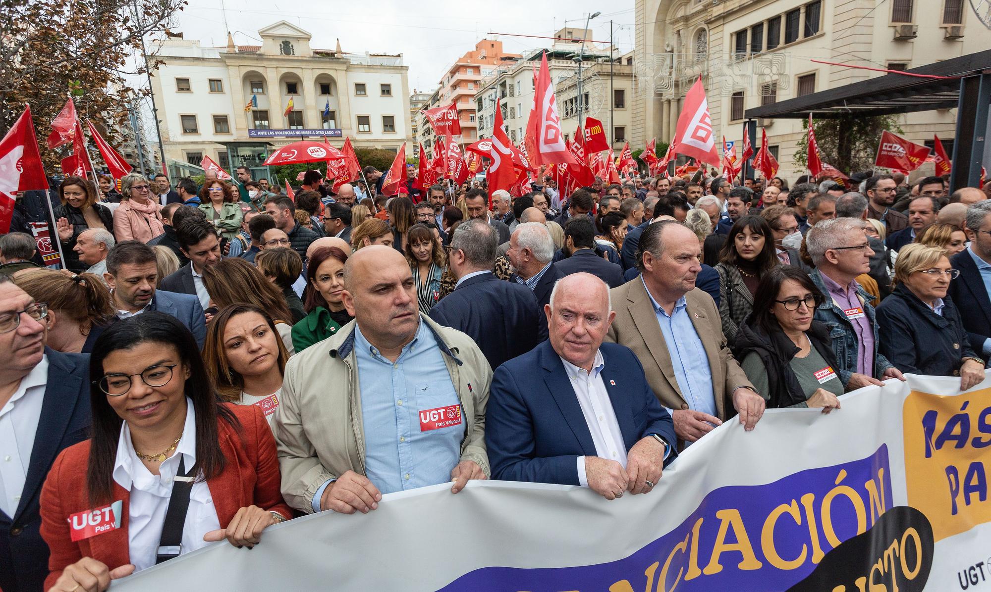 Concentración para reclamar una financiación justa para la provincia de Alicante