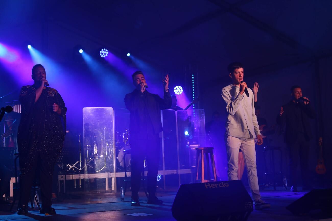 Los Cantadores y Shaila Dúrcal en las fiestas de San Marcial en Femés