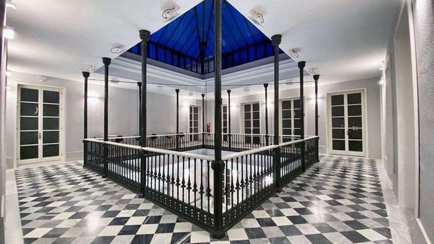 La pesquera viguesa Pernas ubica en Cádiz su sede social