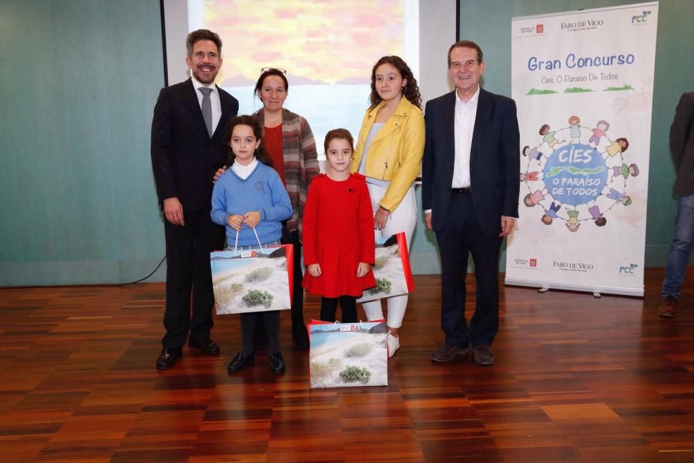 Los premiados del certamen 'Cíes, o paraíso de todos'