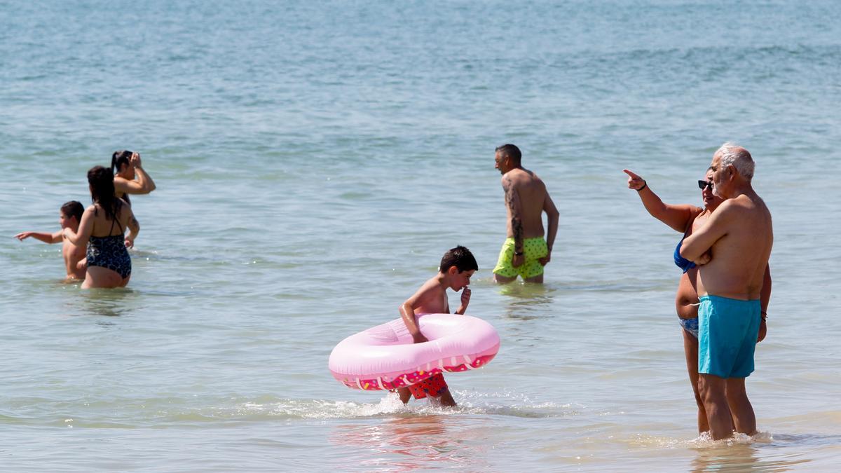 Los ciudadanos tienen ganas de playa.