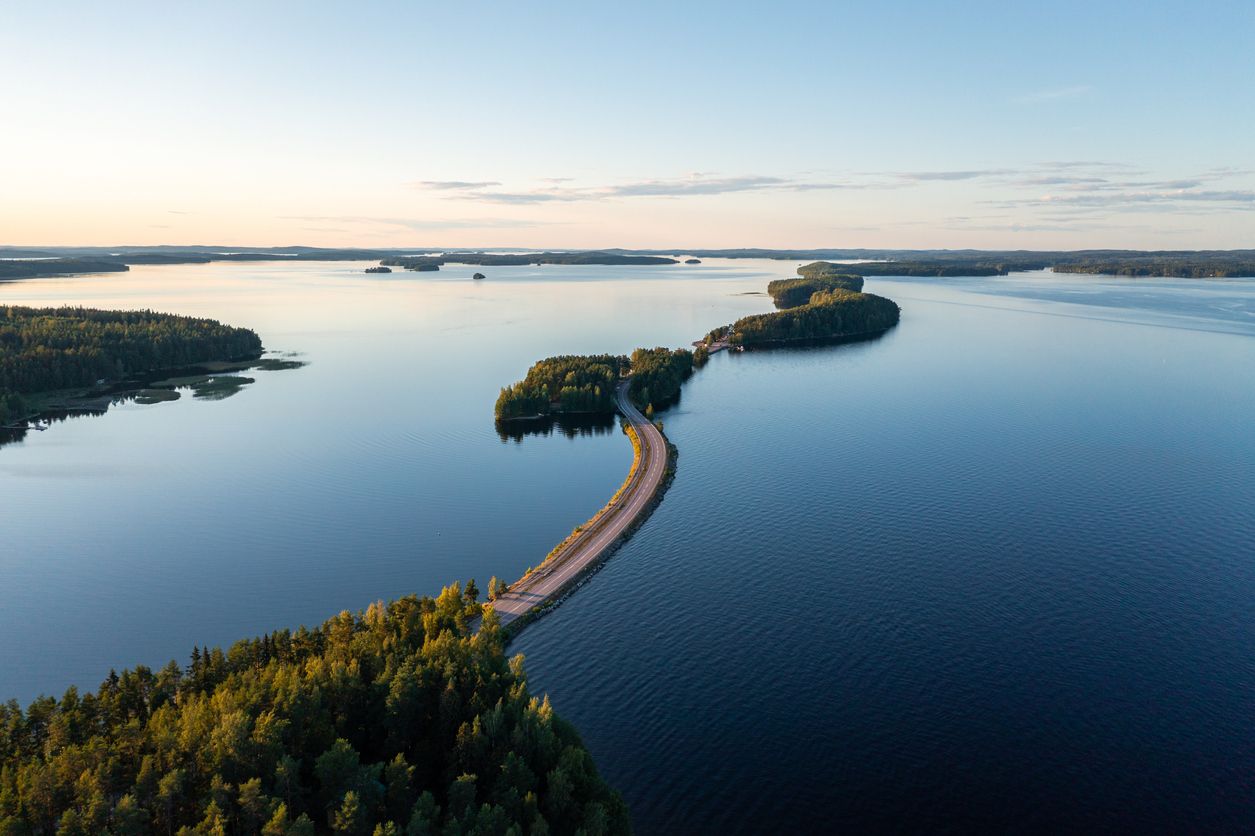 El lago Päijänne en verano, en Finlandia