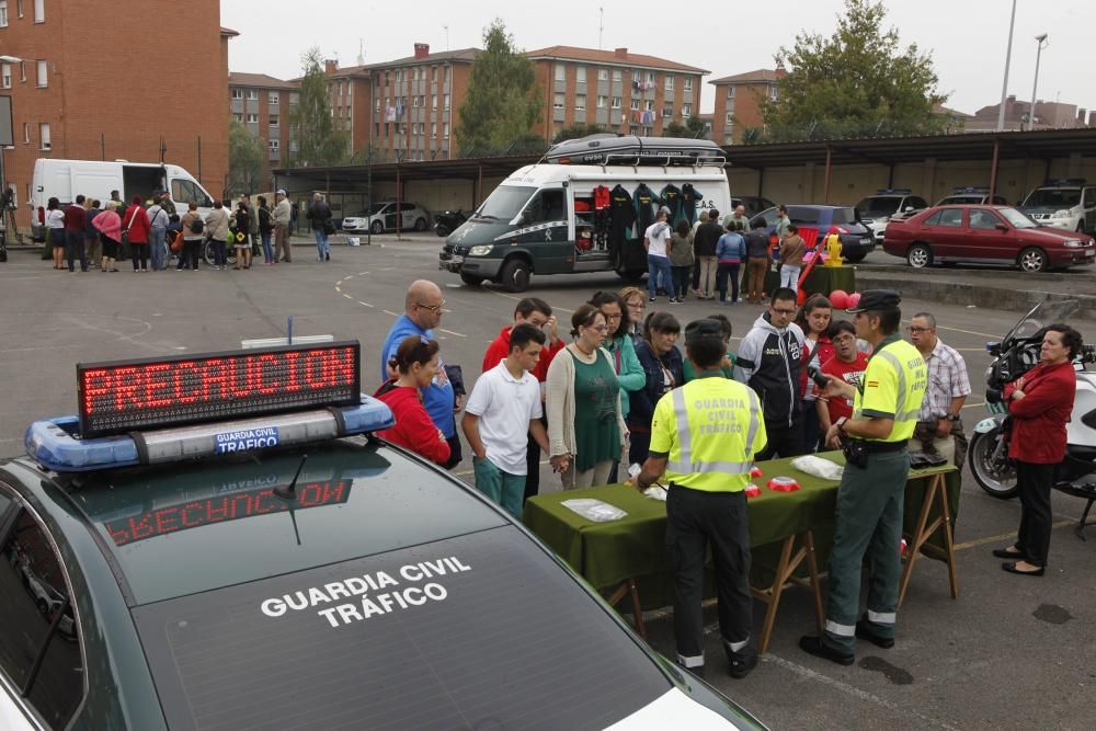 Exhibición de la Guardia Civil de Gijón