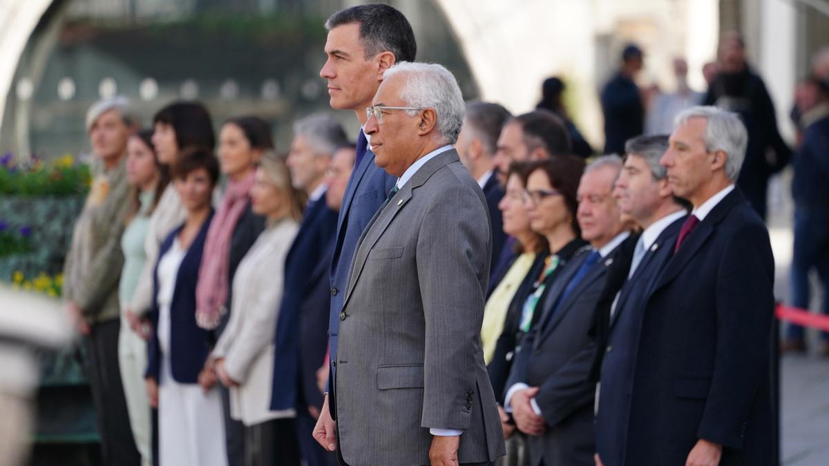 Pedro Sánchez, con António Costa.