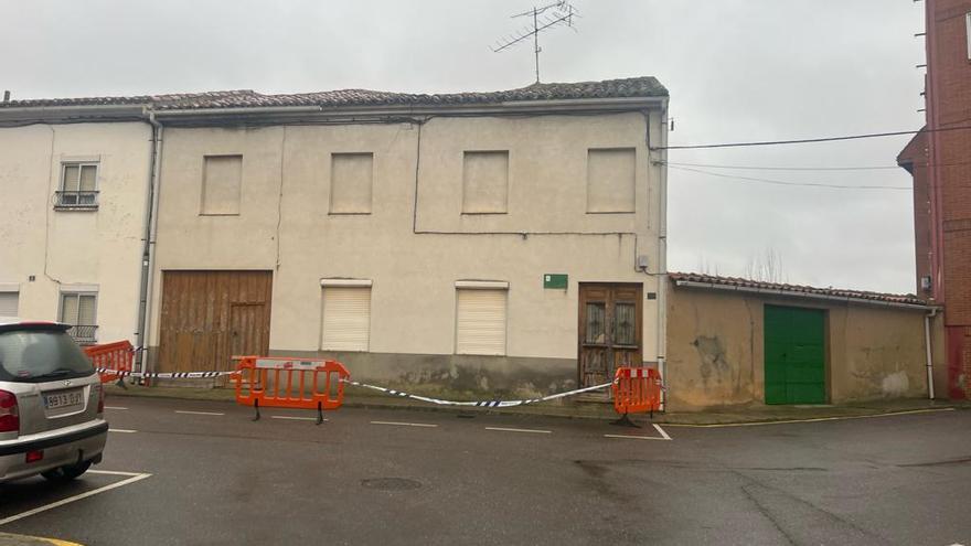 Benavente: Precintada una vivienda de dos plantas en calle la Iglesia
