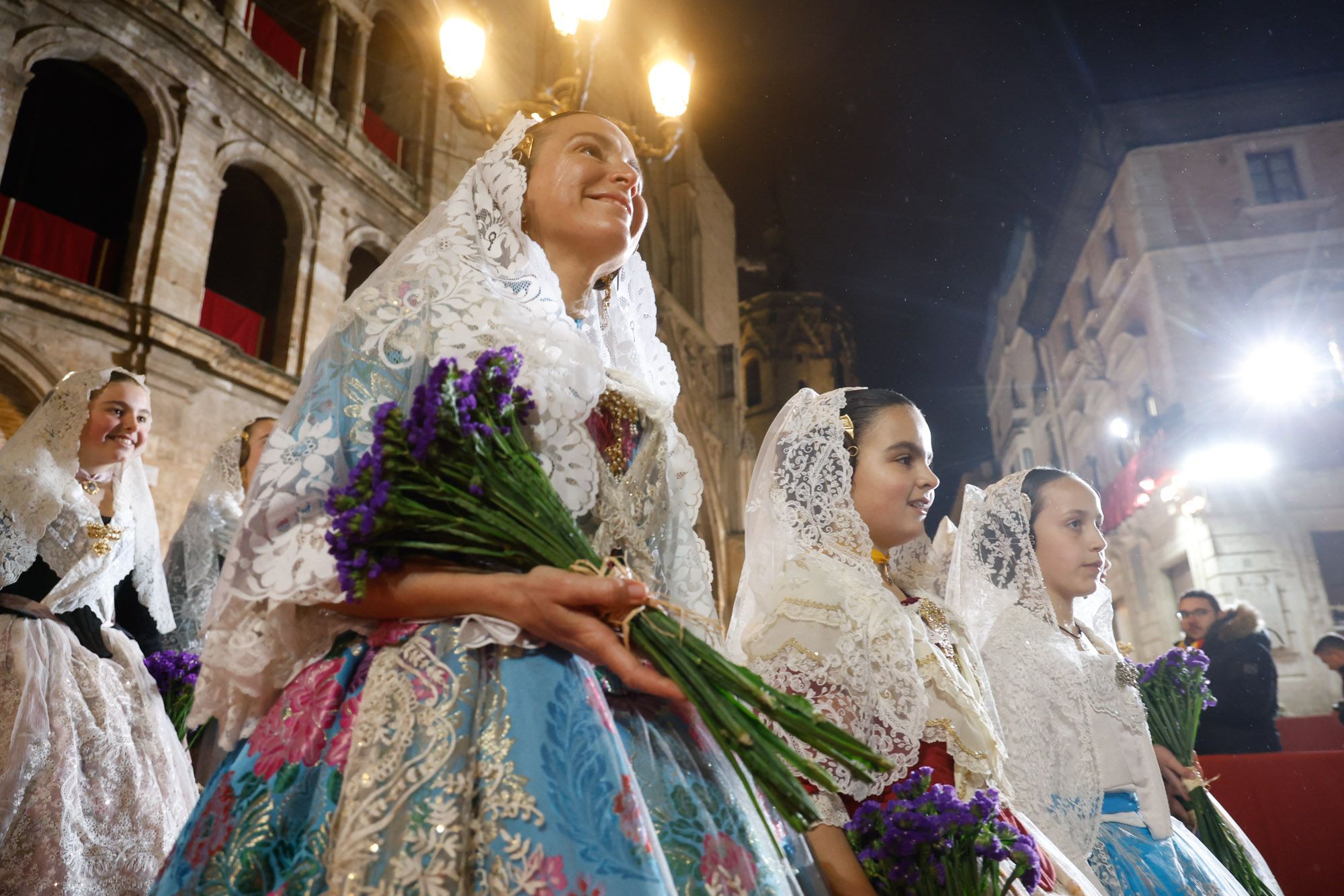 Todas las fotos de la Ofrenda del 17 de marzo por la calle de la Paz de 21:00 a 22:00 horas
