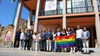 El Ayuntamiento vuelve a la carga con la bandera LGTBI y calienta motores para el Orgullo de Córdoba