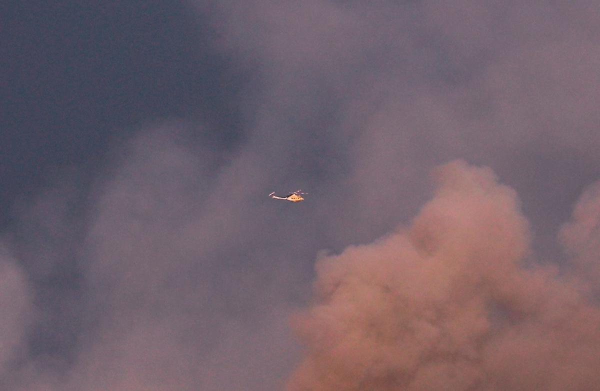 El fuego se apagó completamente pasada la medianoche de este jueves.