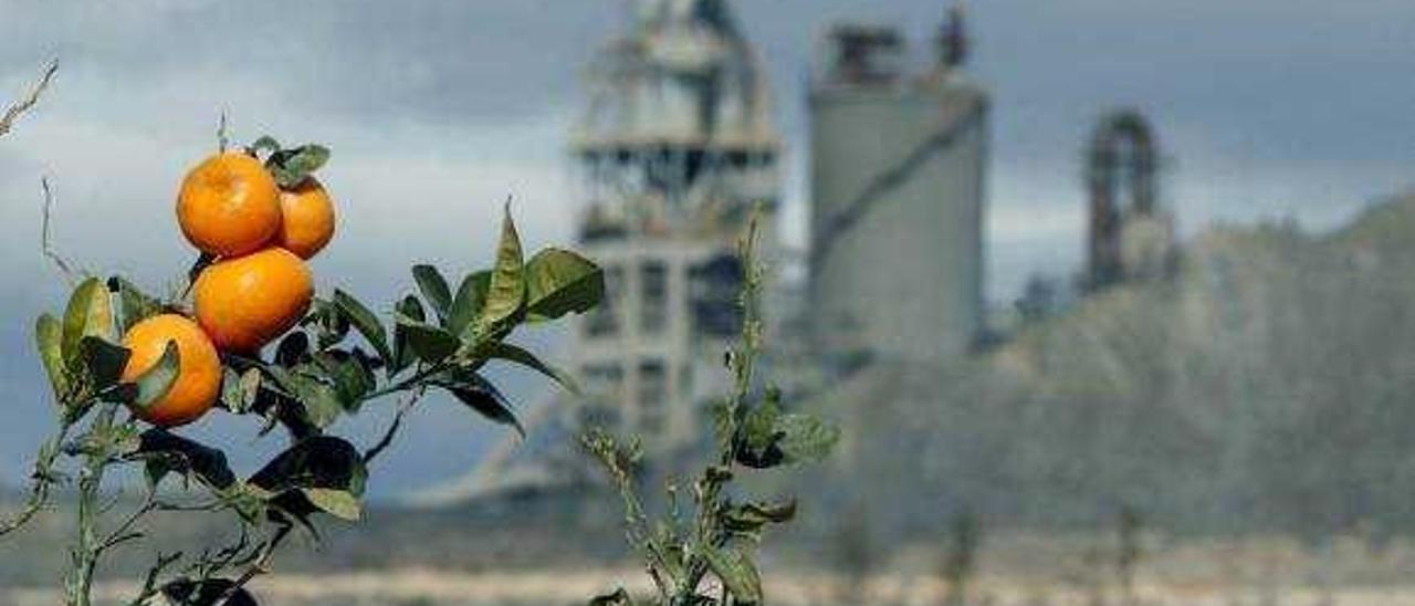 Fábrica de cemento de Cemex en San Vicente del Raspeig.