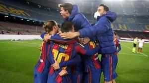 El Barça celebró con euforia la remontada