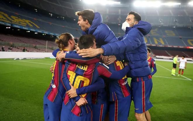 El Barça celebró con euforia la remontada