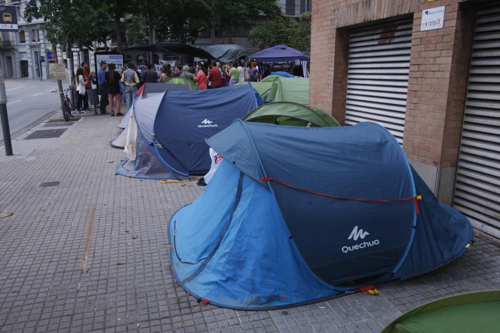 Acaba l''acampada a favor dels refugiats a Girona