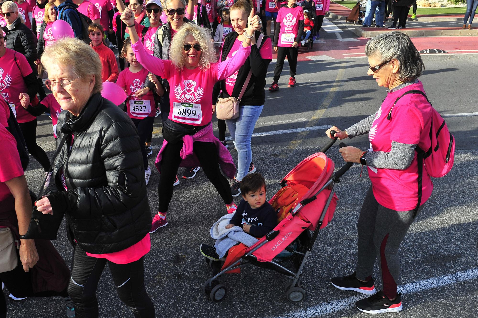 Más de 8.000 solidarios con el cáncer de mama en Elche