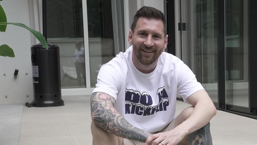 Leo Messi, al jardí de casa seva, a París