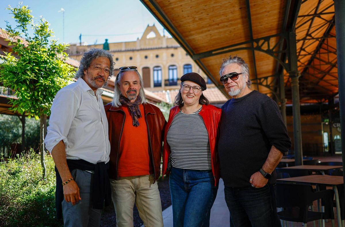 Jesus Sans, Markus L. Stern, Birgit Stern y Javier Quintas, en el Mercat del Grau de València.