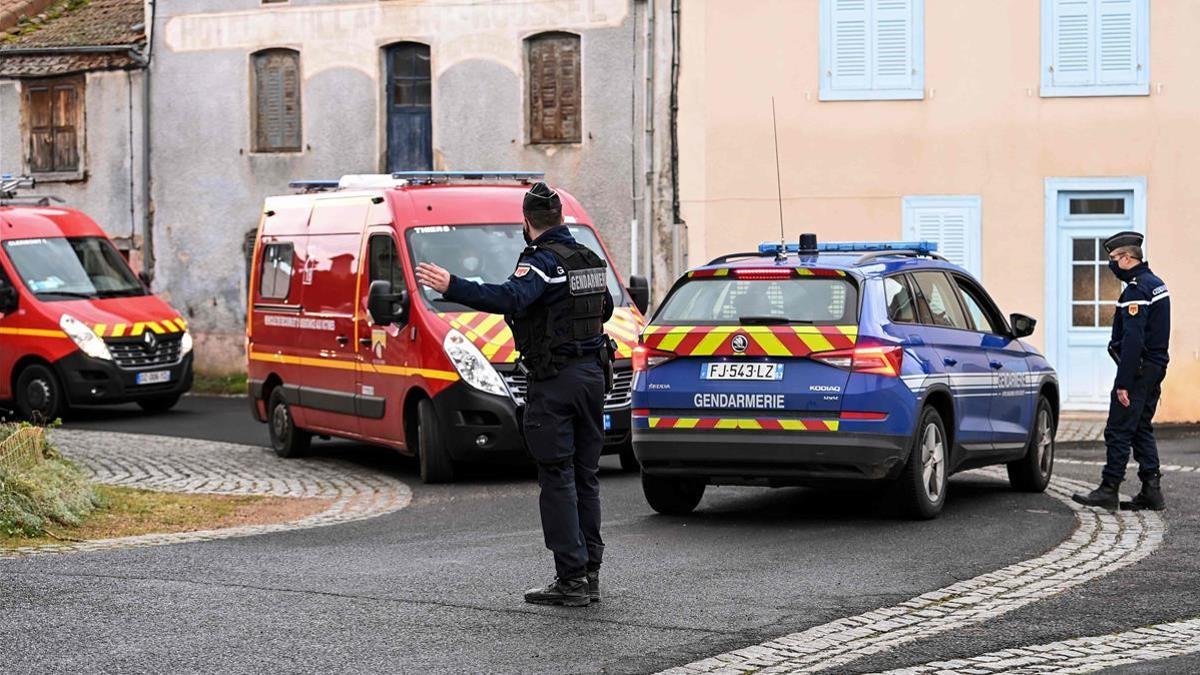 Agentes de la gendarmería francesa en una imagen de archivo  (OLIVIER CHASSIGNOLE / AFP)