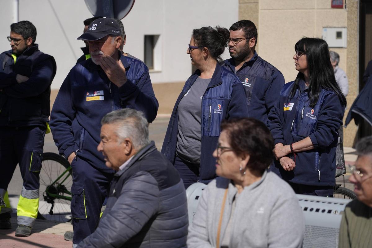 Un Villaralbo consternado llora al niño ahogado en su piscina Un Villaralbo consternado llora al niño ahogado en su piscina