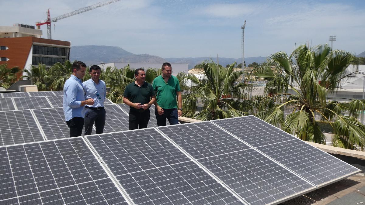 Las placas solares del pabellón de La Nucia.
