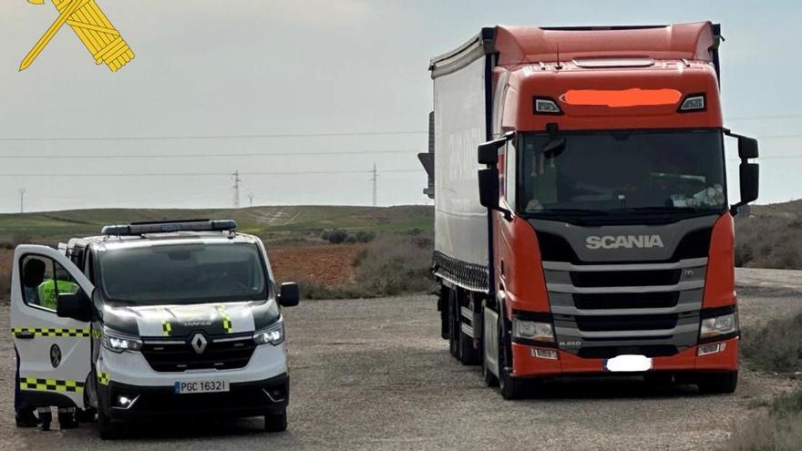 Interceptado un camionero que multiplicaba por ocho la tasa de alcohol permitida en Teruel