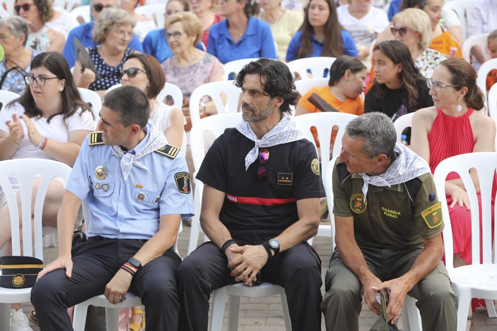 Pregón y puesta del pañuelo oficial de las fiestas de Sagunt