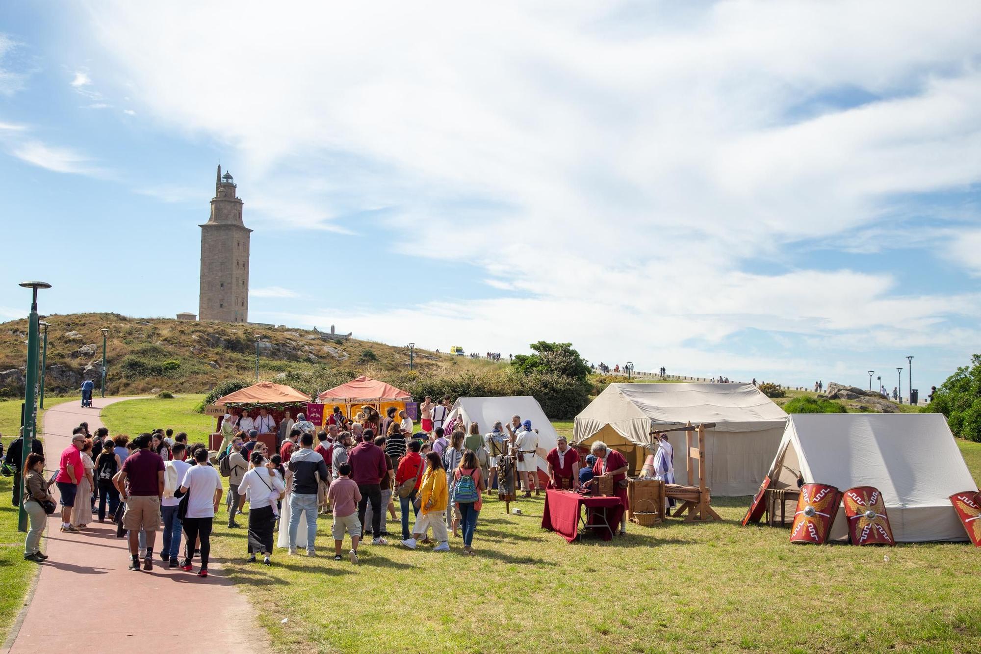 Un vistazo al pasado a los pies de la Torre de Hércules