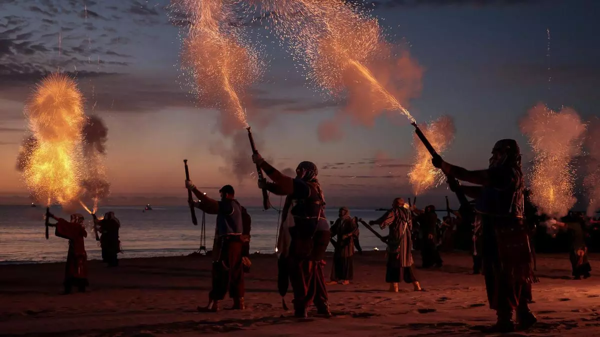 La conquista que llega por el mar y se gana en el arenal de El Campello