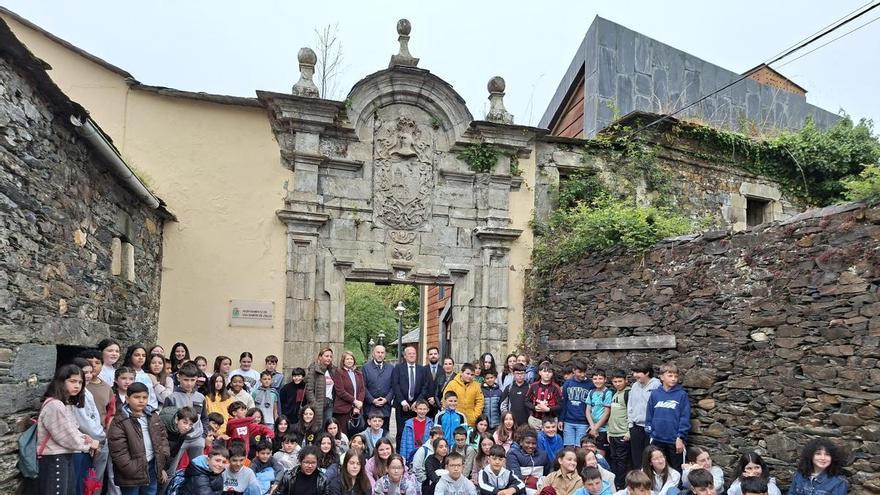La Junta General viaja a San Martín de Oscos de la mano del Foro Comunicación y Escuela
