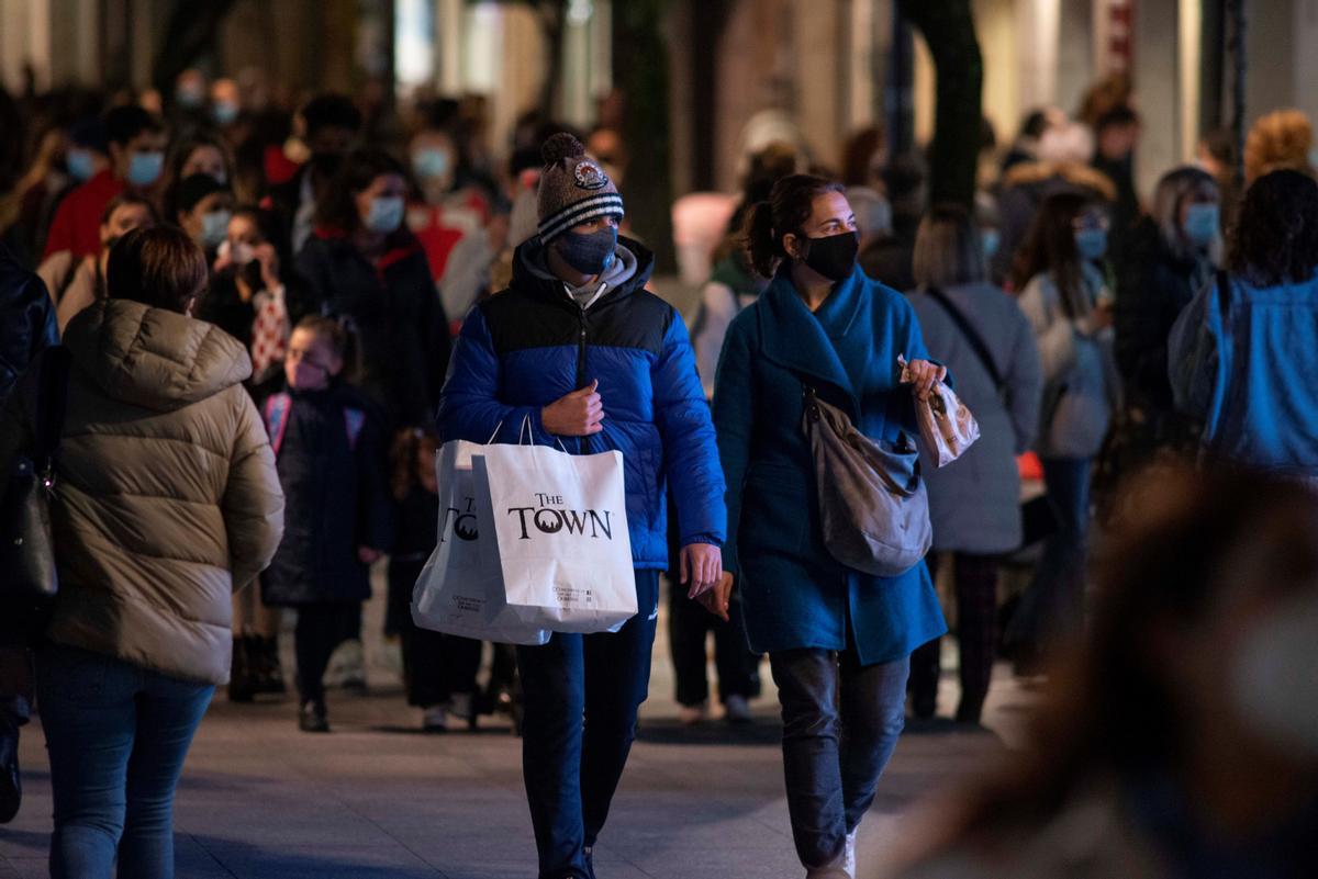 Los expertos dudan si con el 70% de la población vacunada habrá inmunidad de grupo.