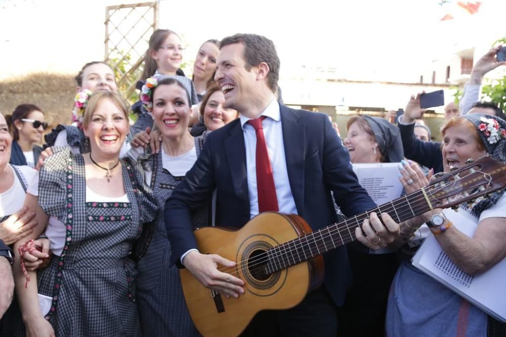 Pablo Casado visita las barracas de Murcia