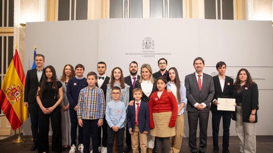 Hugo Tavero, alumno de Arroyo de San Serván, gana un premio nacional sobre la Constitución Española