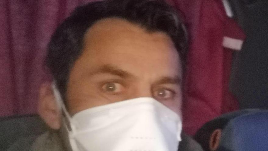 Sergio FernÃ¡ndez, con mascarilla en Marruecos.