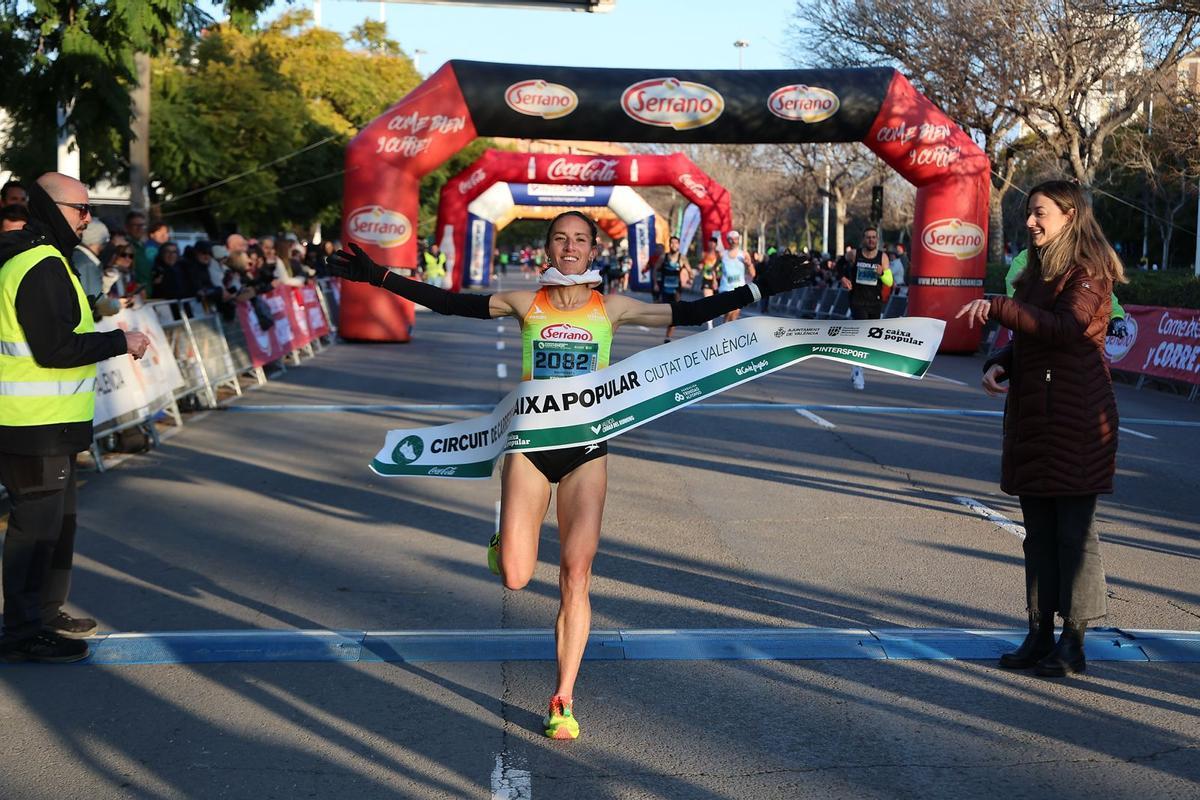 Laura en su entrada a meta.