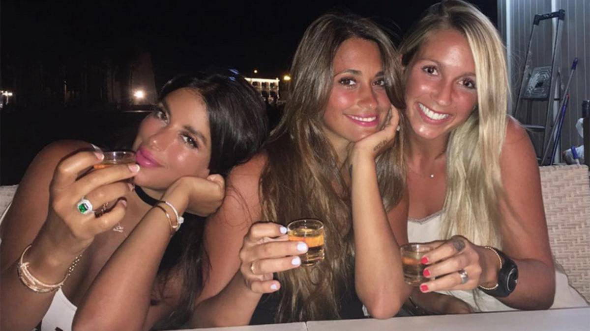 Así de radiantes y bellas aparecen las mujeres de los tres jugadores en Instagram