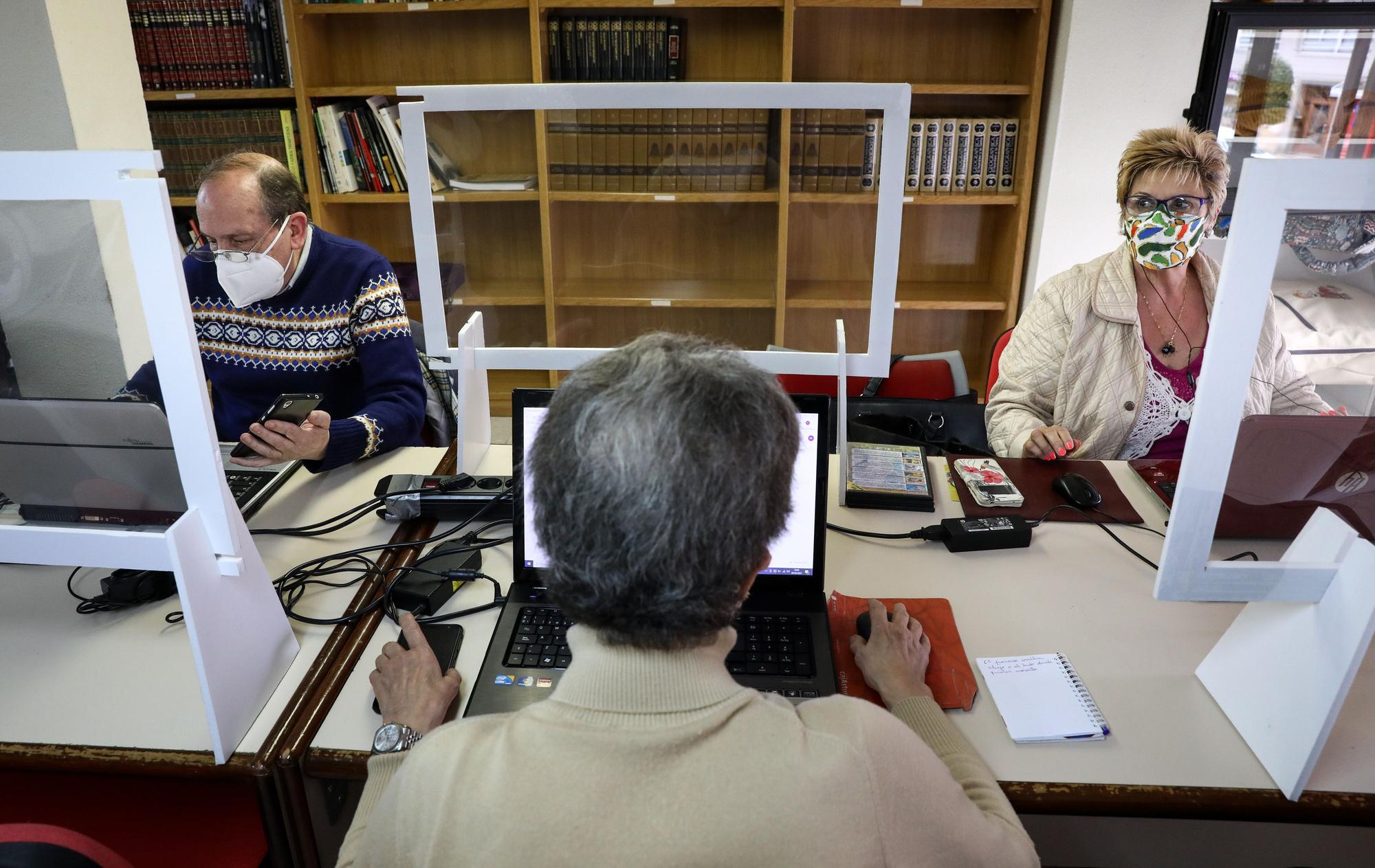Las asociaciones de vecinos recuperan la actividad y los talleres La Nueva España Las asociaciones de vecinos recuperan la actividad y los talleres La Nueva España