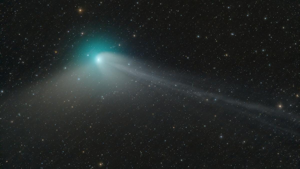 El cometa verde C/2022 E3 (ZTF), captado por un telescopio.