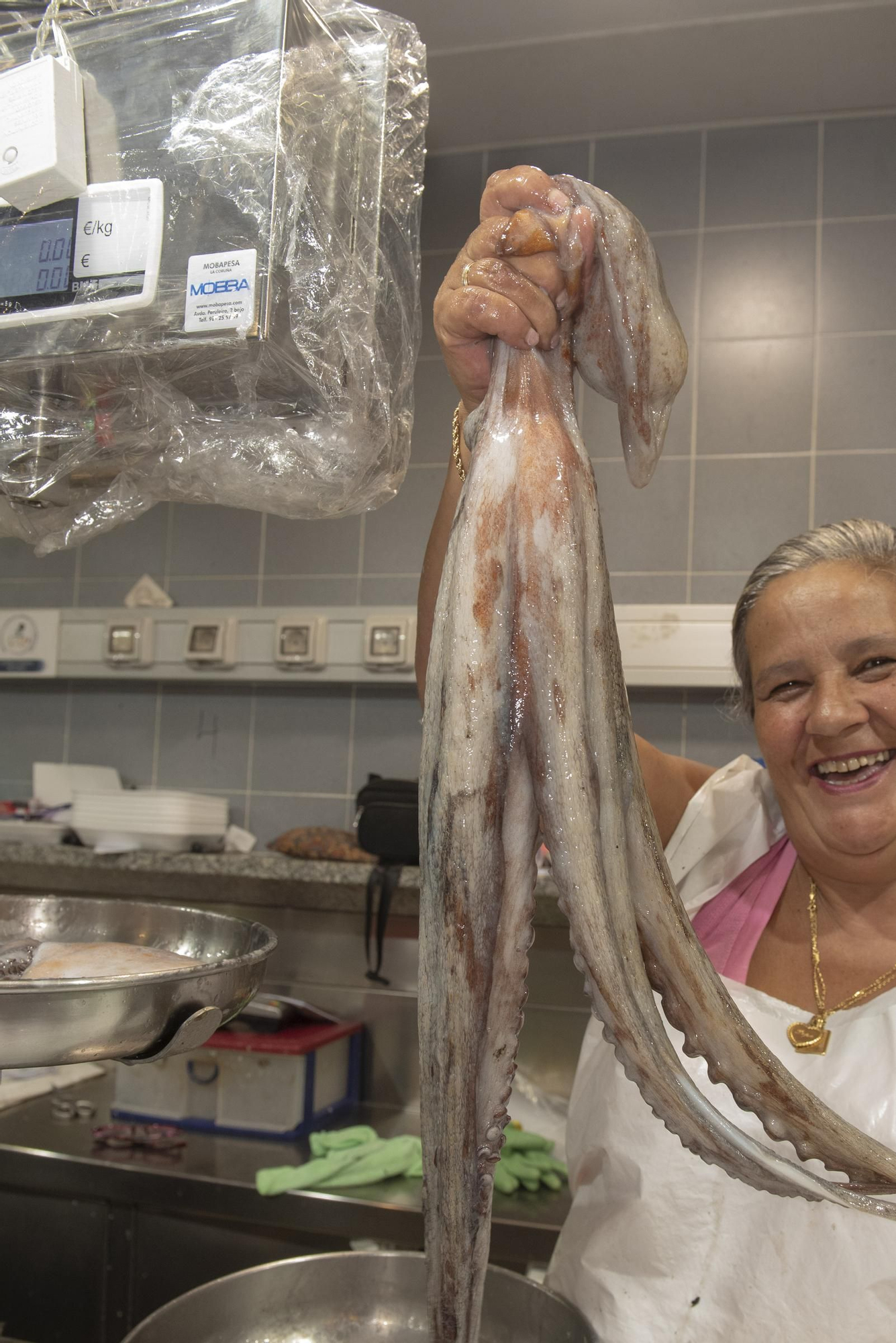 El pulpo gallego vuelve a los mercados de A Coruña tras tres meses de veda