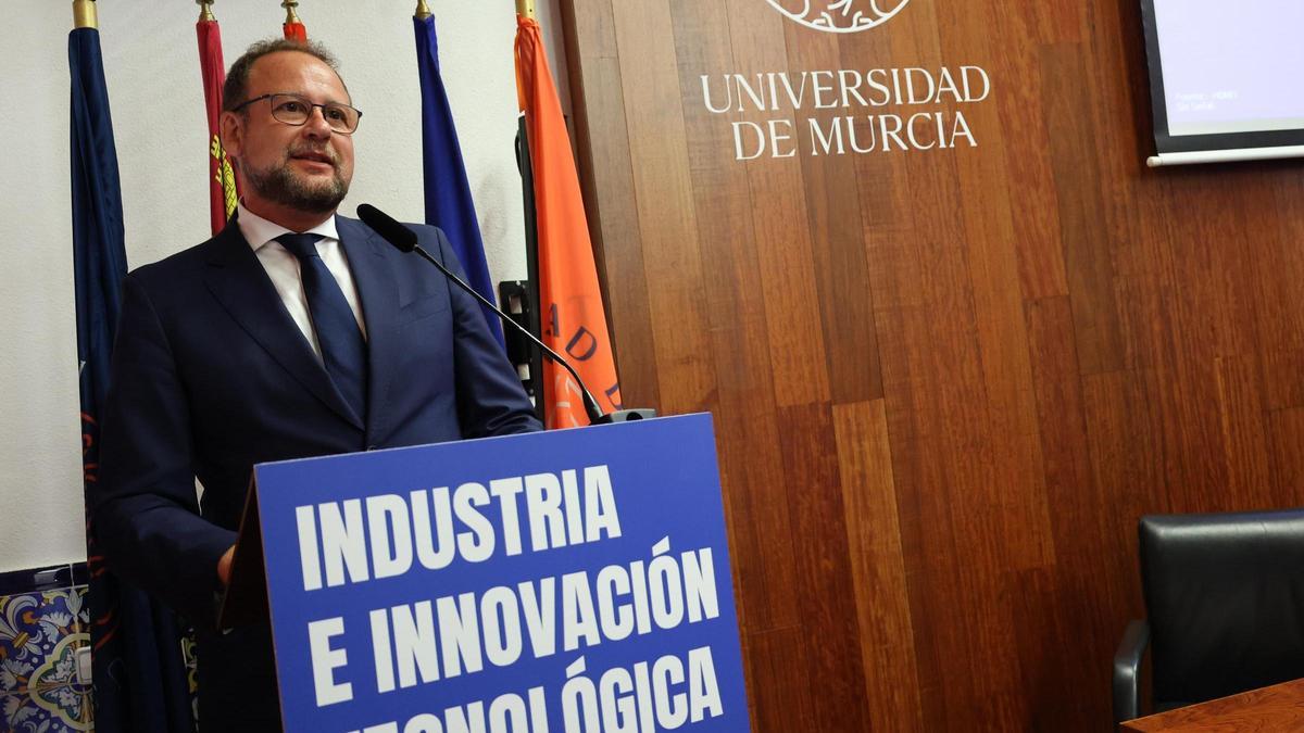 Si nos unimos y dejamos atrás los complejos, Murcia liderará el futuro