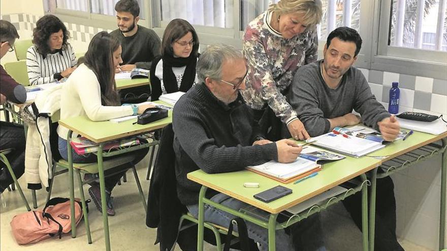 El consistorio aplaude la escuela de idiomas, pero no renuncia al edificio