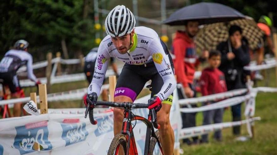 Felipe Orts sueña con el maillot rojigualdo de Pontevedra