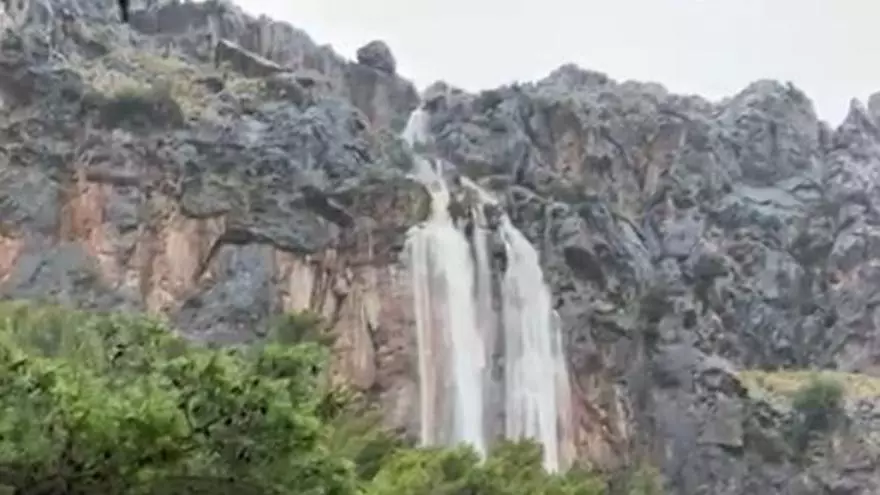 La DANA forma una impresionante catarata en sa Calobra
