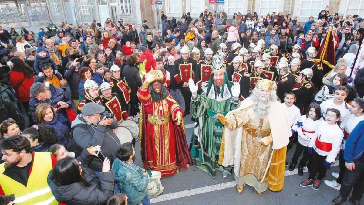 La cabalgata de Reyes de Santiago dará comienzo a las cinco de la tarde con salida en la Praza da Mercé